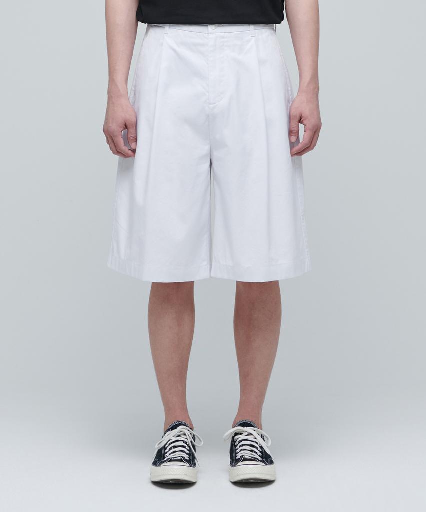 MUSINSA STANDARD Cotton Wide Bermuda Shorts [White]