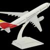 Модель самолета из сплава 16 см может заменить модель самолета 330