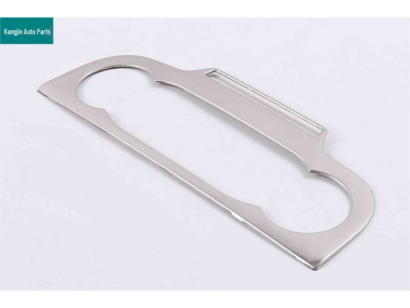 Модификация интерьера Ford Focus 2019: Серебряное кольцо для динамика из нержавеющей стали для переднего ряда, подсветки для чтения и перчаточного ящика