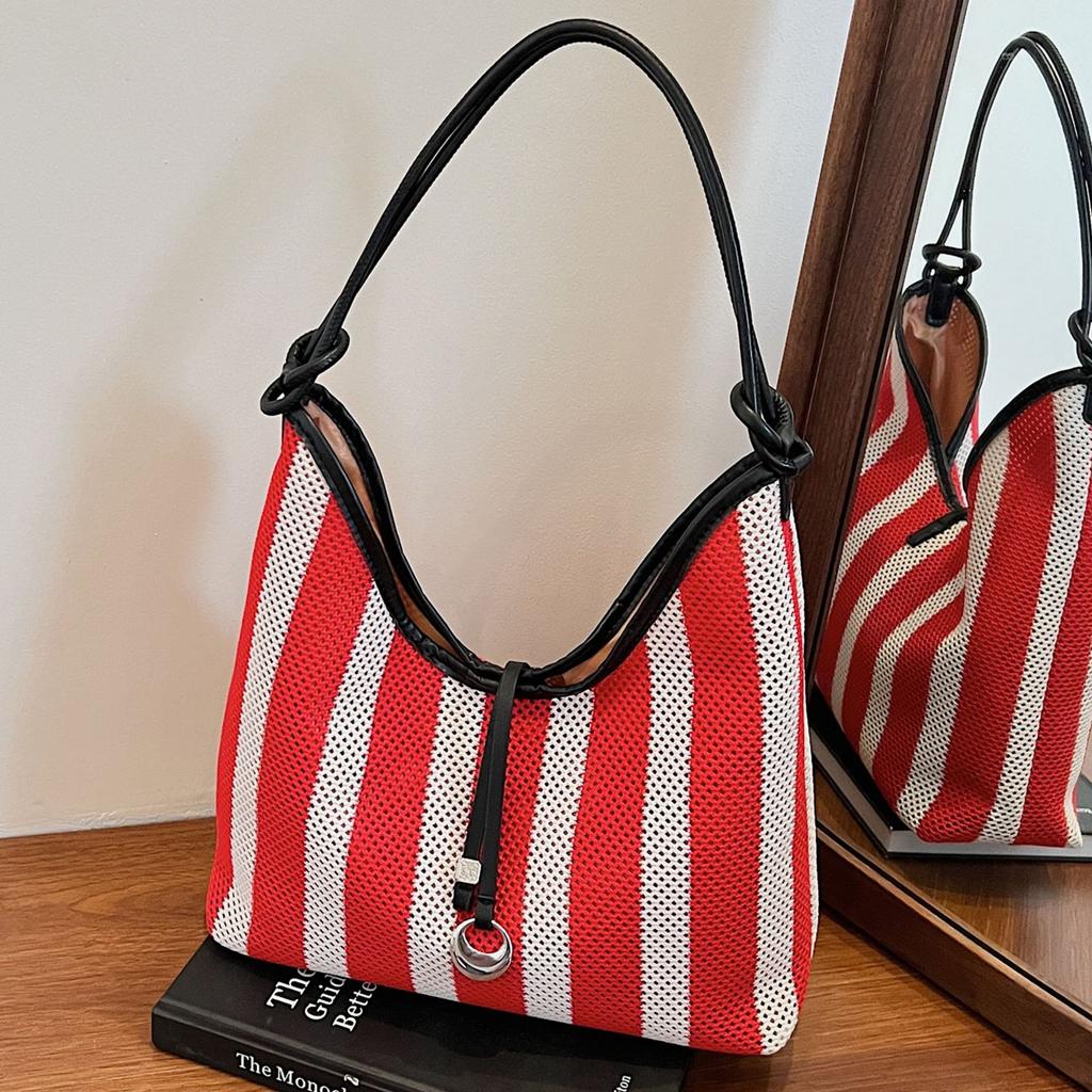 Полосатая плетеная сумка-тоут большого размера под мышкой женская 2025 новая повседневная сумка-тоут большой вместимости для отдыха и отпуска соломенная сумка прилив