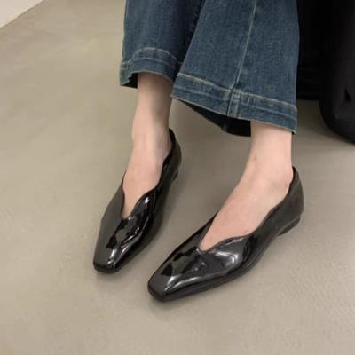 2024 Высококачественная женская обувь Базовые женские туфли на плоской подошве Элегантные повседневные туфли на плоской подошве Женская обувь для отдыха на открытом воздухе с квадратным носком и мягкой подошвой