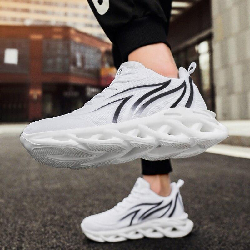 Men Flame Printed Sneakers New Flying Weave Sports Running Shoes Outdoor Athletic Footwear Deportivas