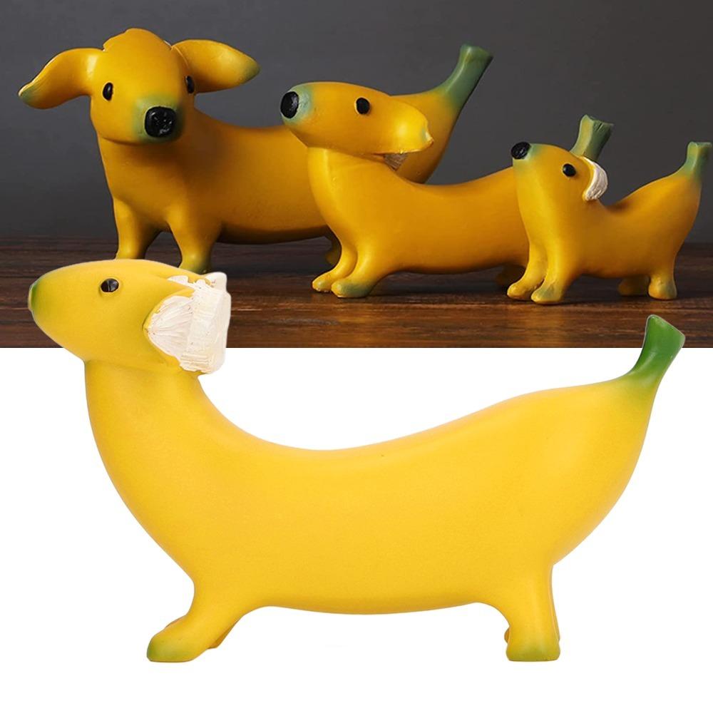 Yellow Banana Dog Sculpture Resin Resin Dog Ornament Banana Dog Art Decoration for Patio Yard