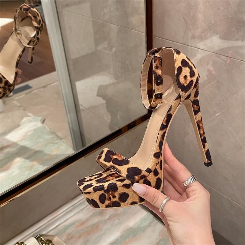 Stiletto Sandals Banquet Versatile New Station Sexy Open-toed Leopard Print High Sense Word with High Heels