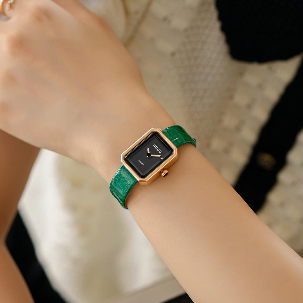 Новые женские часы Belt Square Простые женские часы Модные кварцевые часы Трендовые женские часы