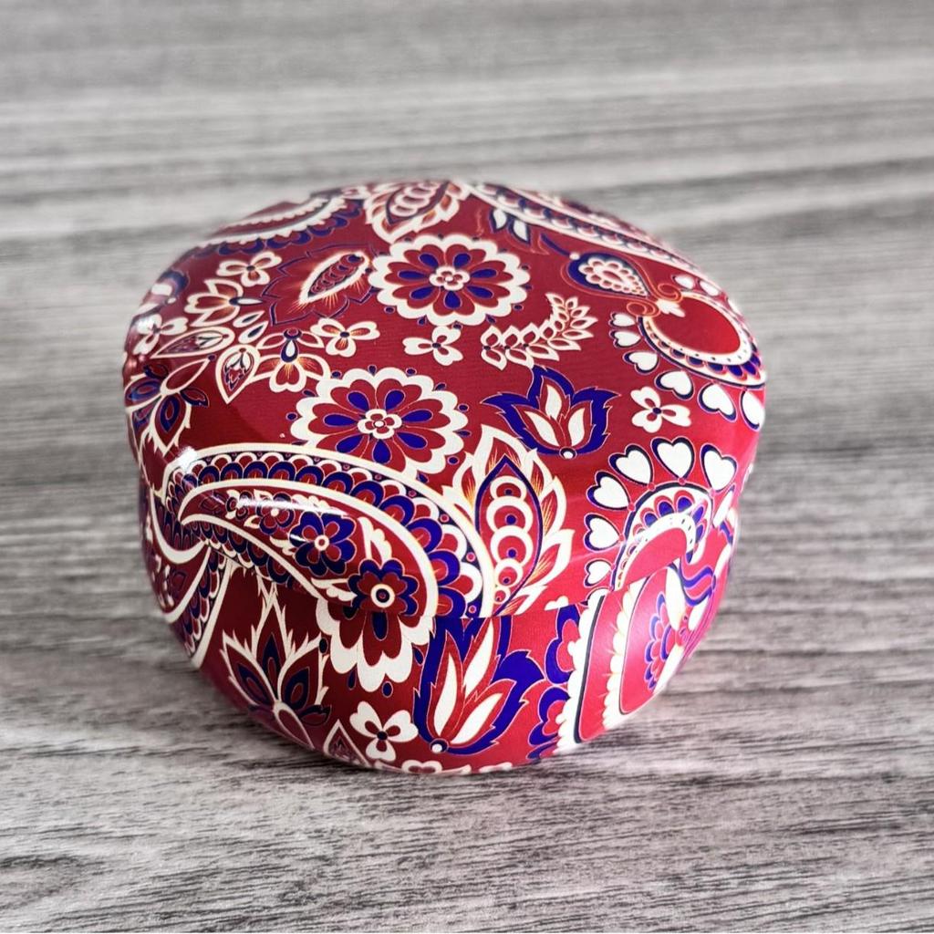Cross-Border 2.2oz Scented Candle Tin - Candy Flower Tea Pear Design Gift Box