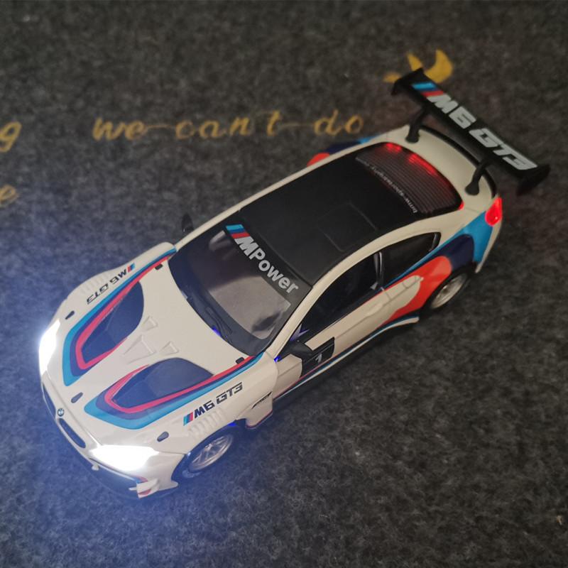 1/32 BMW M6 GT3 Раллийный Автомобиль Сплав Модель Автомобиля Игрушка Литье под Давлением Звук и Свет Автомобильные Игрушки для Детей Транспортное Средство