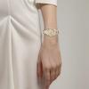 Seiko Водонепроницаемость 100 м Кварц Стальной ремешок женские часы белый циферблат SUR454