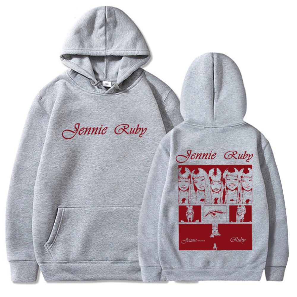 Мужской и женский парный осенне-зимний толстый флисовый удобный мягко облегающий свитер, демонстрирующий модный стиль