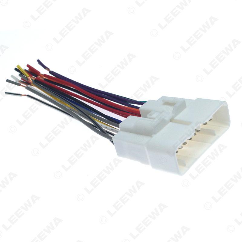 Адаптерный кабель для подключения аудио/DVD системы Isuzu D-MAX