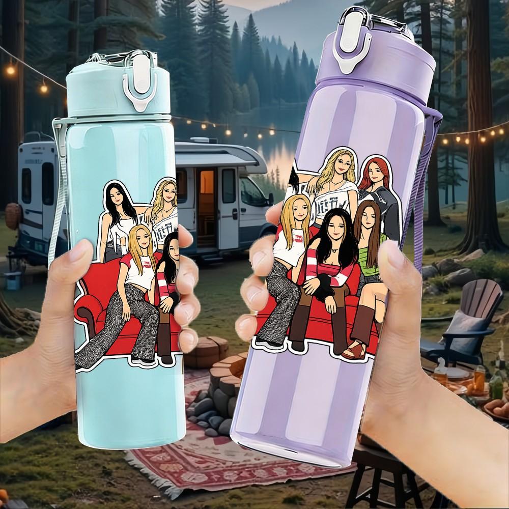 1PC Elegant Fashion Lady Team 750ml Color Plastic Sports Water Bottle Leakproof Flip Straw Lid Suitable for Sports Office Home Use