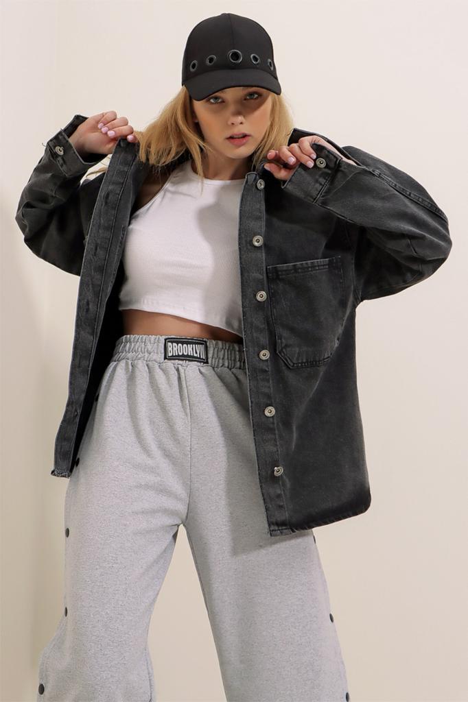 Women's Jacket New Season Fashion Anthracite Double Pocket Washed Oversize Denim Jacket