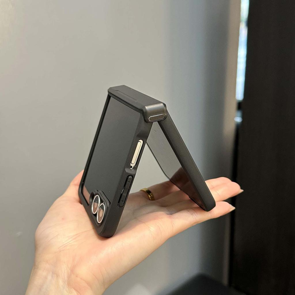 Прозрачный магнитный чехол Samsung Z Flip7 MagSafe для ZFlip4/6/7