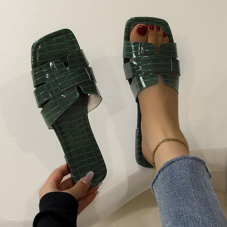 2025 Шлепанцы с квадратным носком и плоской подошвой Африка Внешняя торговля Дышащие домашние тапочки Женские повседневные сандалии Женские тапочки