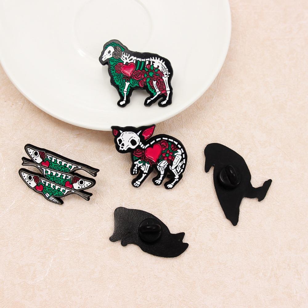 Брошь из цинкового сплава в виде мультяшного животного, жуткая кость животного, ювелирные изделия на Хэллоуин