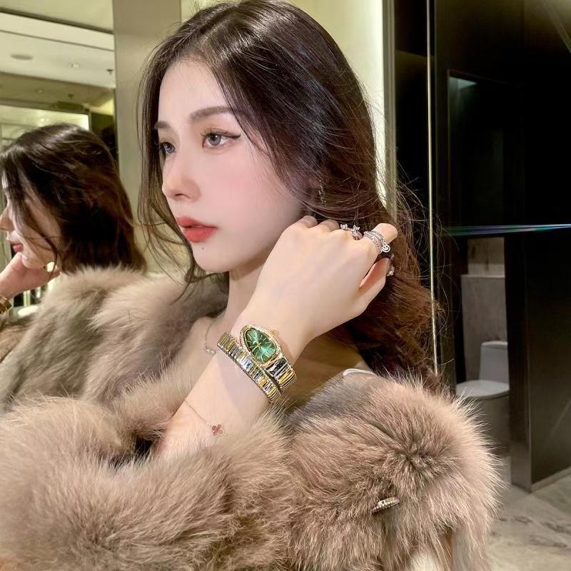 Новые женские наручные часы-браслет в форме змеи, роскошные модные женские часы, элегантные дизайнерские часы для женщин