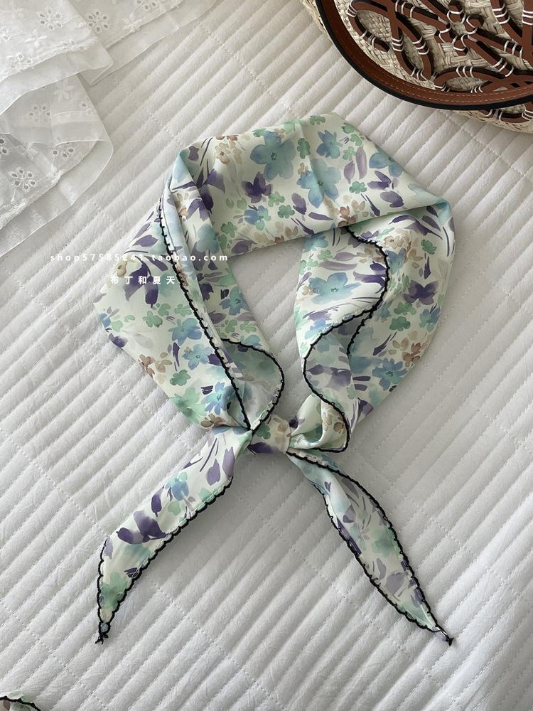 Lightweight Blue Striped Silk Bandana: Versatile Headband & Neck Scarf for Spring, Summer, Autumn.