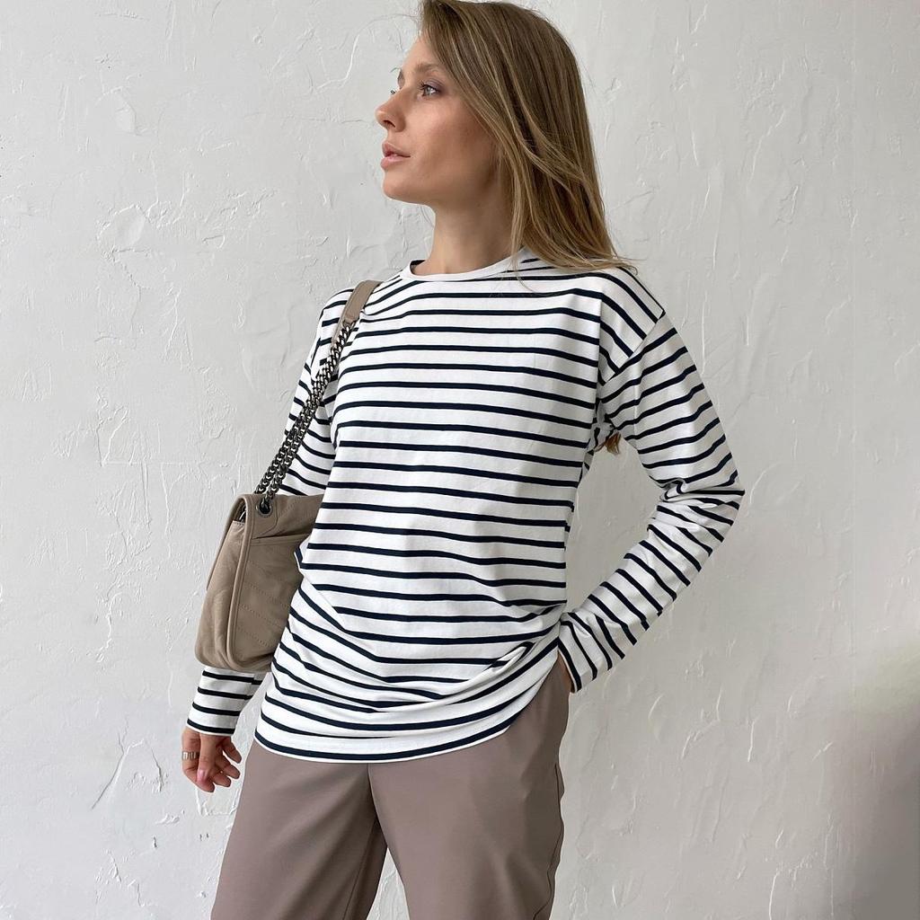 Летняя женская футболка с длинным рукавом и круглым вырезом в полоску