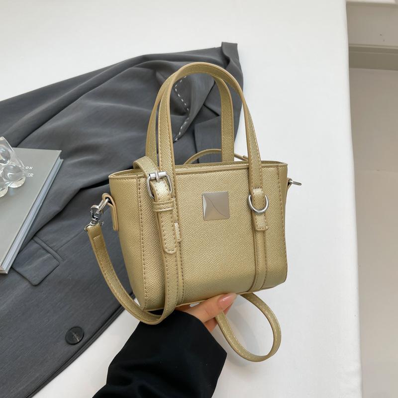 Korean version of trendy bucket bag women's 2025 summer new niche simple foreign style fashion single shoulder high value messenger bag