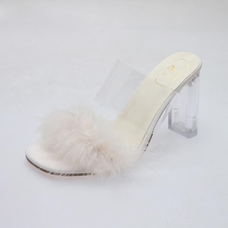 Пушистые тапочки Fairy Wind, женская летняя верхняя одежда 2025 года, новые толстые каблуки, одно слово, крутые тапочки с кристаллами на высоком каблуке