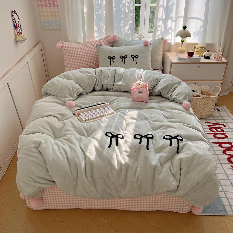 Девушка Милое Сердечко Бант Вышивка Полотенце Вышивка Печать Утолщенный Молочный Флис Набор из Четырех Предметов