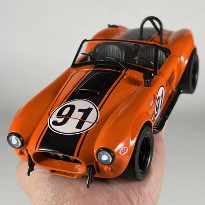 1:22 Форд Шелби Кобра 427 S/C Классический Спортивный Автомобиль Металлический Литой Модель Автомобиля Настольные Коллекционные Предметы Украшения Праздничный Подарок
