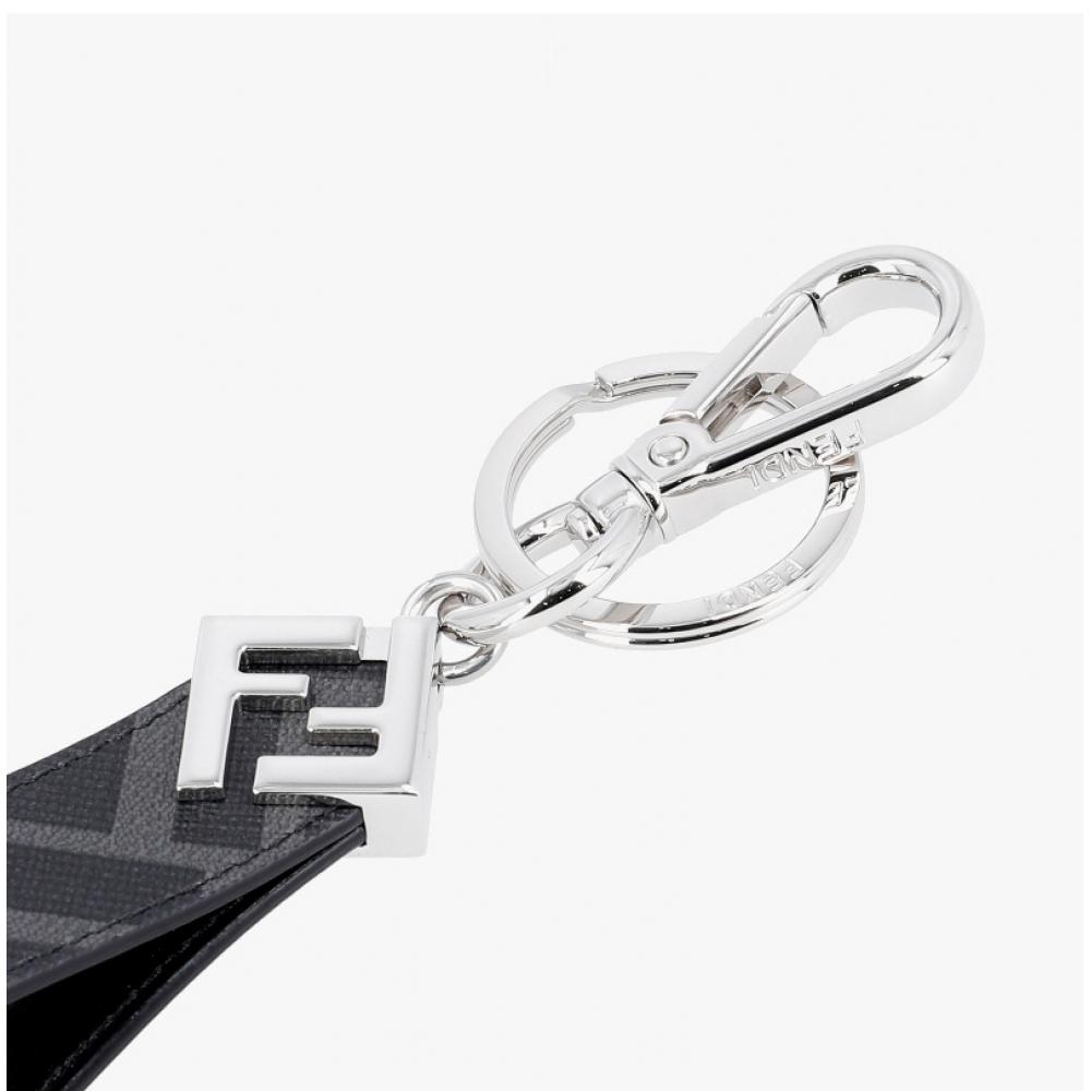 Fendi Logo Square Keyring Afcb F0gxn