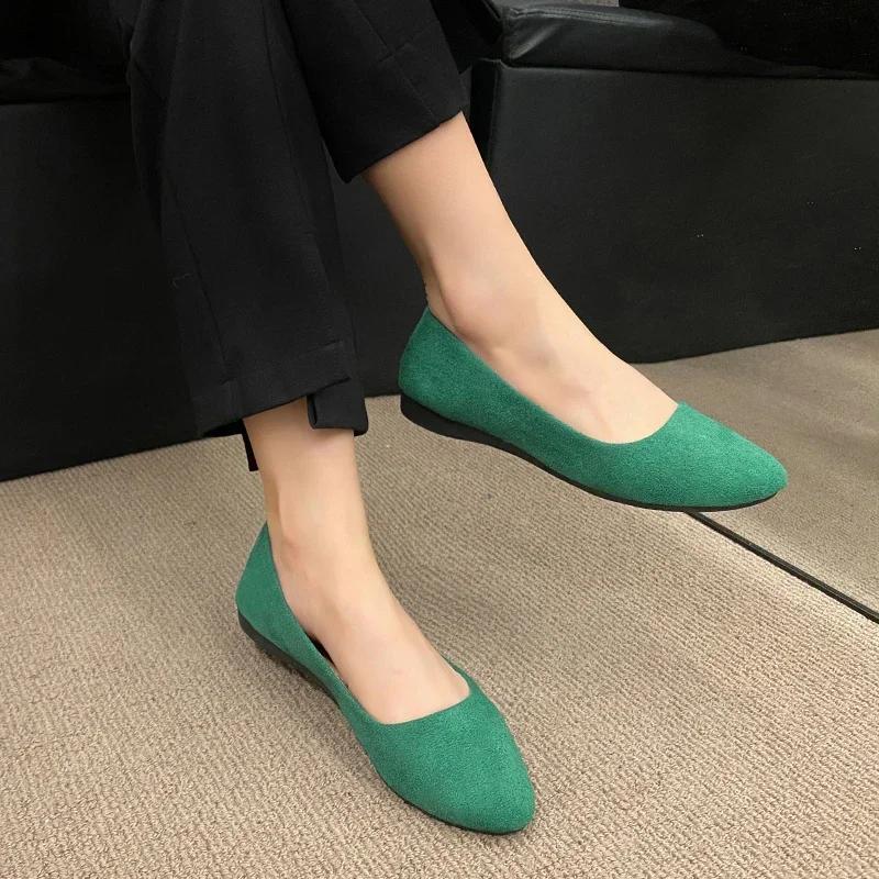2024 Новый стиль Женские туфли на плоской подошве Slip on Flat Shoes Женские туфли-лодочки цвета конфет Черные лоферы из искусственной замши Женские балетки