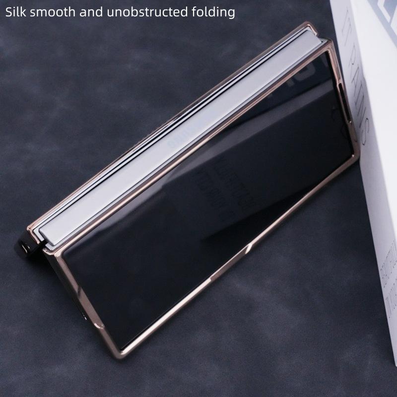 Премиальный магнитный чехол из углеродного волокна для Samsung Z-Fold 7/6