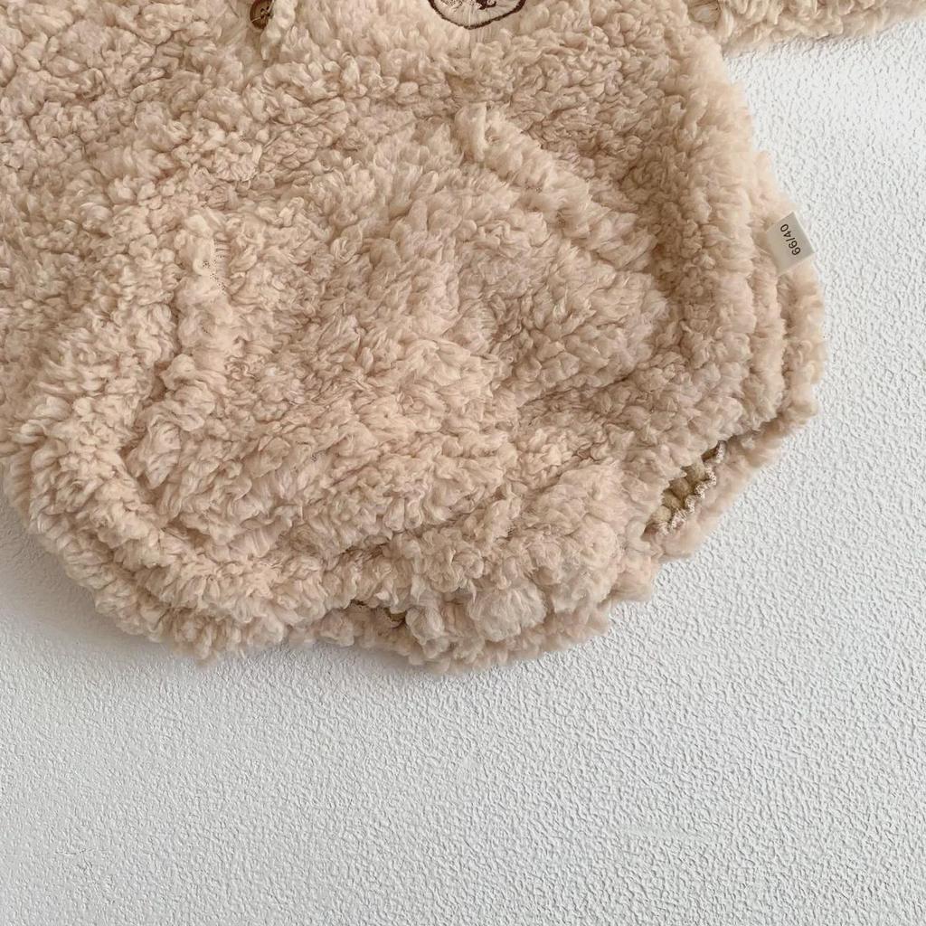 Autumn & Winter Baby Romper: Cute Bear Design with Hood, Double-Sided Velvet, Warm & Cozy for Crawling.