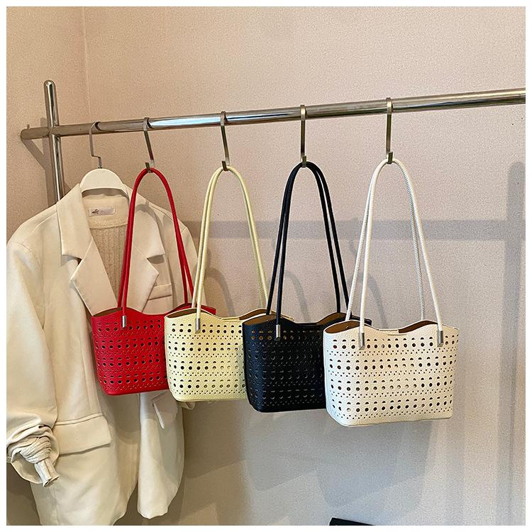 Вместительная ажурная сумка женская лето 2025 новая универсальная на плечо сумка для мамы и ребенка для отдыха работы поездок сумка-тоут