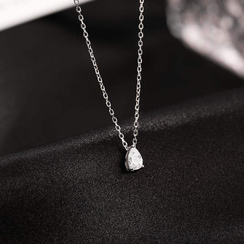 Banyan Tree S925 Silver Zircon Water Drop Necklace - Elegant Clavicle Chain Design for Women