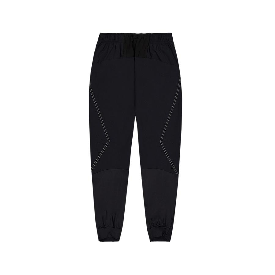 New Balance Повседневные брюки мужские черные NTF23071-BK