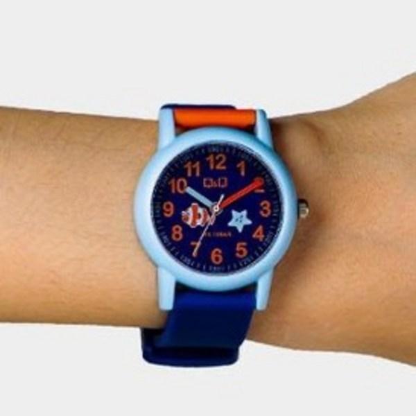 Q&Q Children's Character Fashion Learning 10 ATM Wristwatch VS49J
