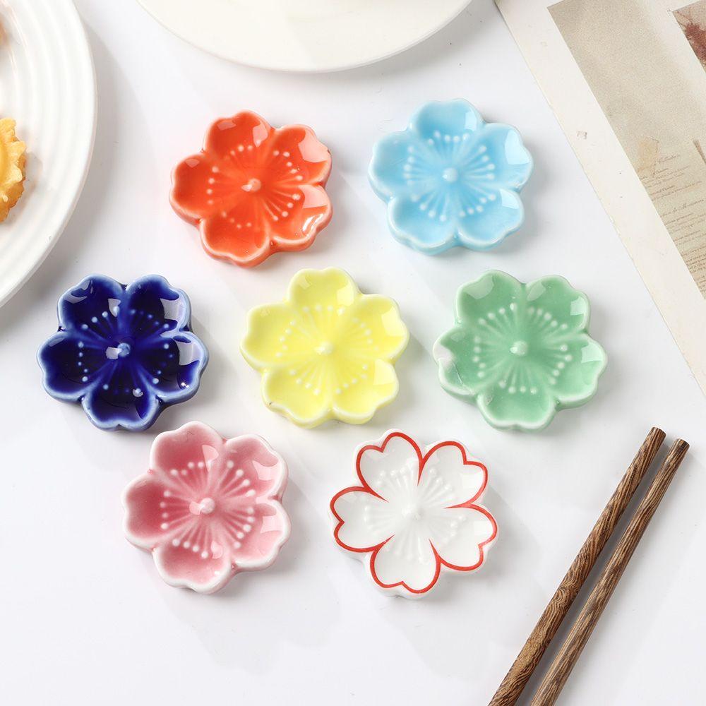 Подставка для столовых приборов: ложки, вилки, палочек для еды. Керамическая подставка для палочек для еды с изображением цветущей сакуры, разноцветная.