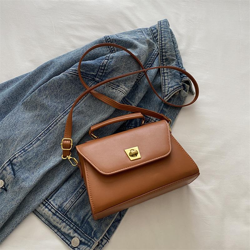 Модная и универсальная повседневная сумка высокого качества, женская осенняя мягкая простая маленькая квадратная сумка