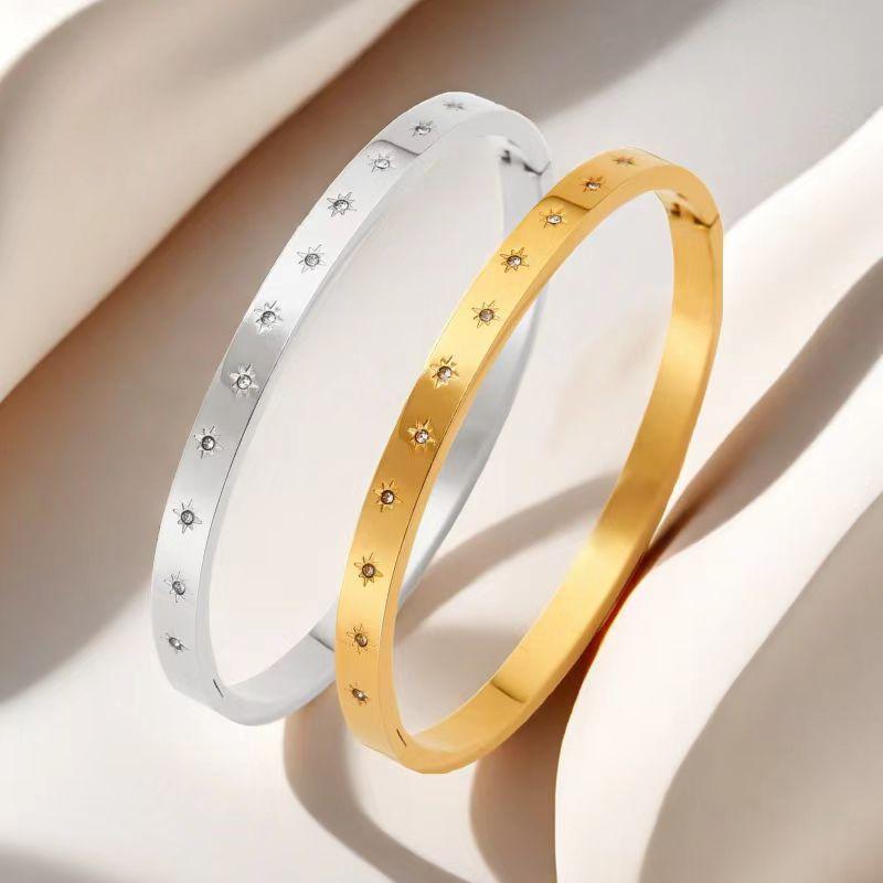 Classic High-end Stainless Steel Gold-plated 18K Silver Inlaid Zircon Fashionable 18K Bracelet