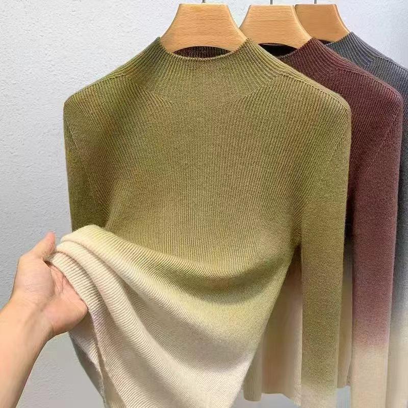 Женский трикотажный базовый слой с градиентным полуворотом выглядит стройнее осенью и зимой и носится с большим эластичным базовым слоем