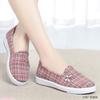 Повседневная мягкая нескользящая обувь для женщин среднего возраста с рисунком в виде бабочек