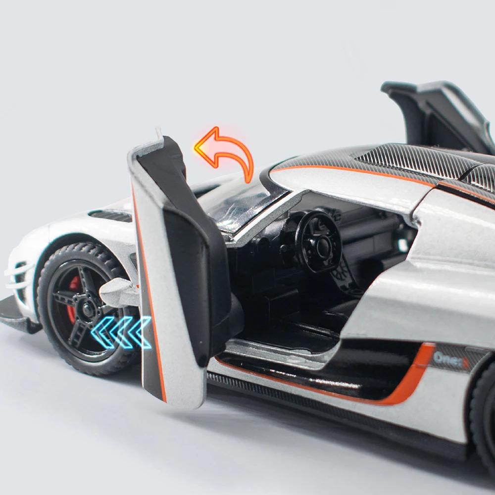 1/32 Koenigsegg ONE 1 литая спортивная модель автомобиля гоночные автомобили модель имитация звука и света детская игрушка подарок