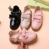 Черные школьные туфли в британском стиле, блестящие детские кожаные туфли на весну и осень с бантом, универсальные детские повседневные туфли принцессы