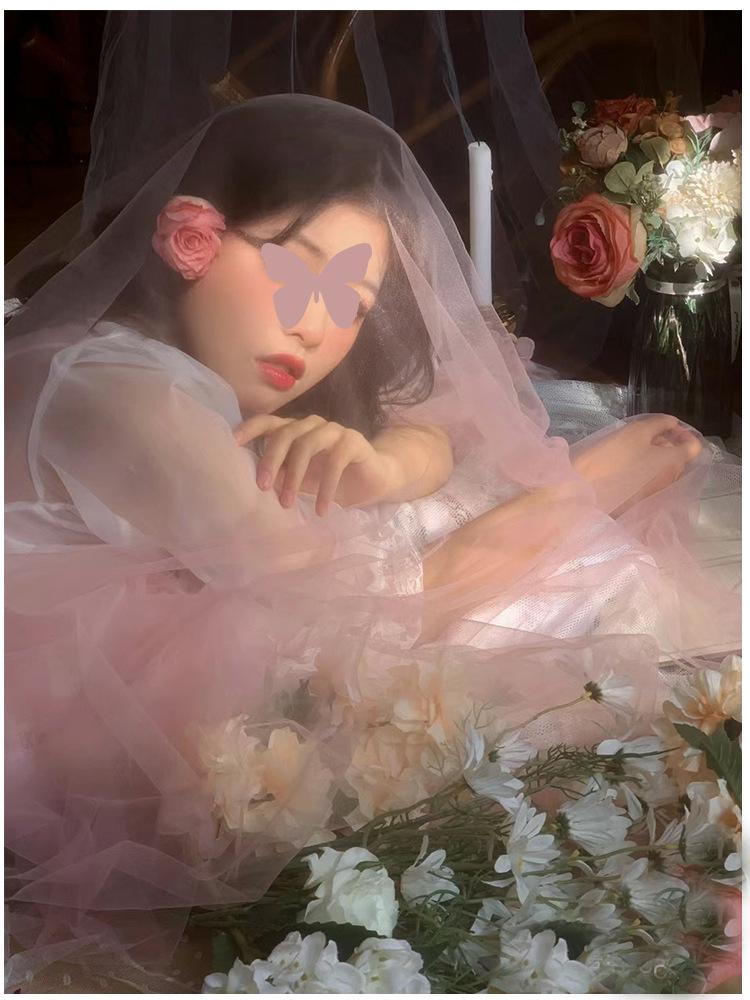 Светло-розовая марлевая занавеска с цветами сакуры с розовым нефритом и акцентами цвета розовой фасолевой пасты - швейцарская противомоскитная сетка для потолка салона красоты.