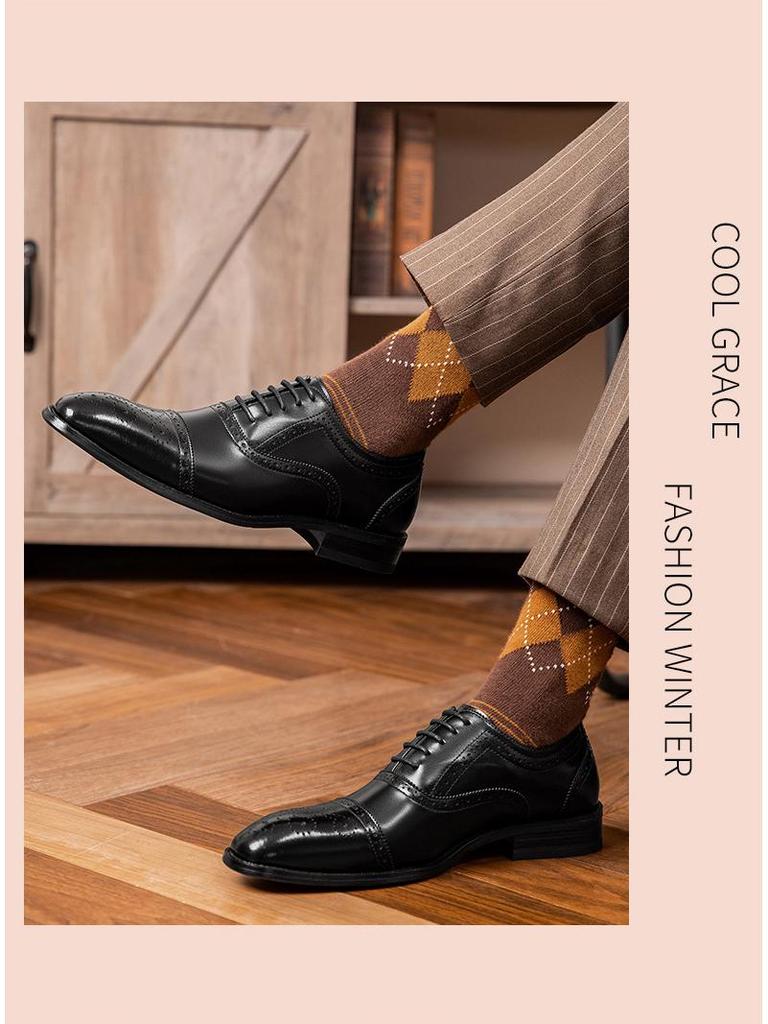 Новые осенние мужские кожаные деловые оксфорды броги — модные, дышащие, готовые к свадьбе.