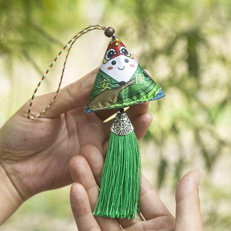 Dragon Boat Festival Zongzi Mugwort Sachet: Mosquito Repellent Emoji Pack & Creative Triangle Pendant Gift