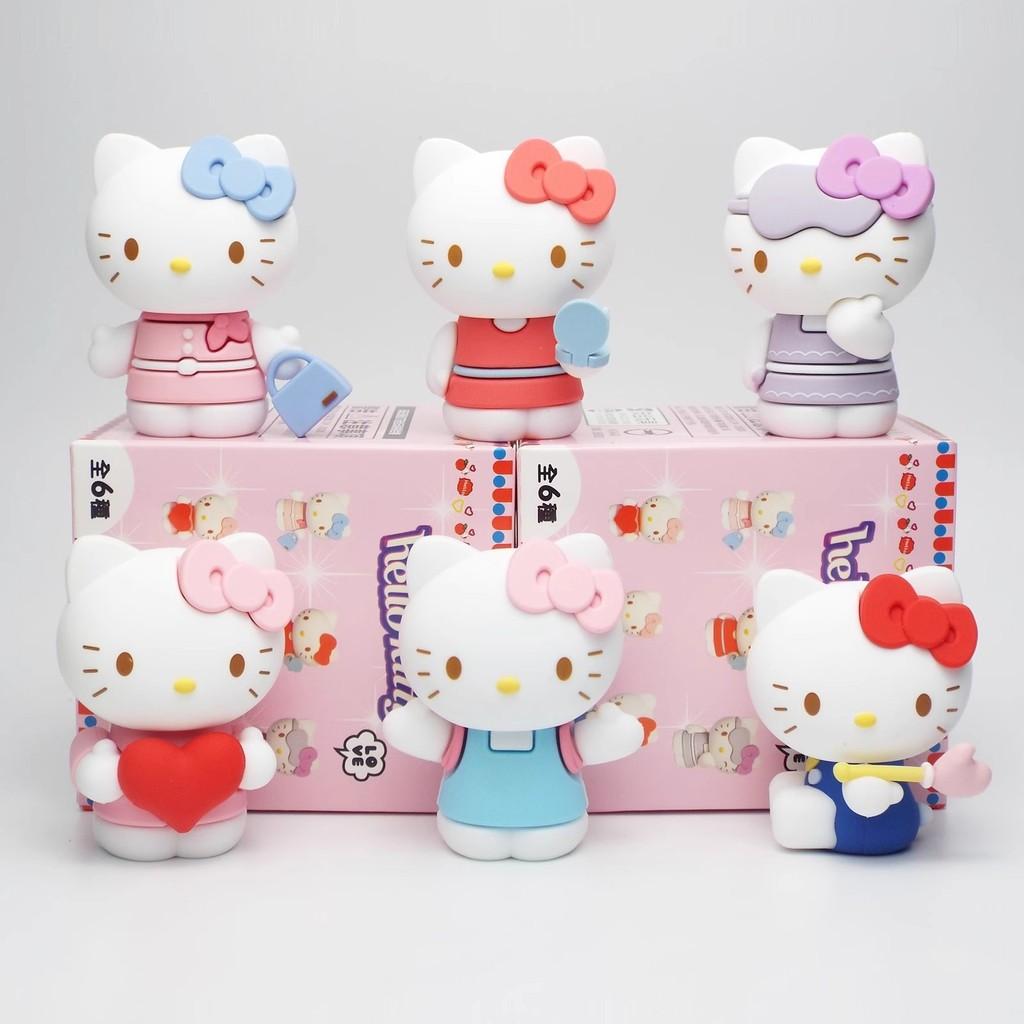 Hello Kitty Pvc Art Toy With Heart Motif And Collectible Design For Kids And Fans