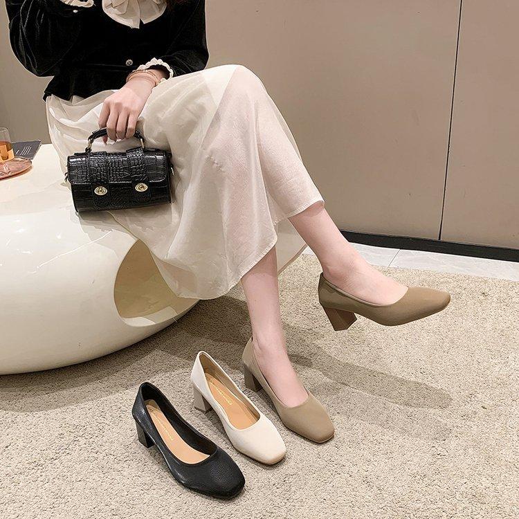 2025 new women's shoes square head shallow mouth leather surface thick heel high heels spring and autumn four seasons women's single shoe manufacturer