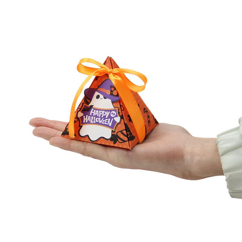 100Pcs Halloween Triangle Candy Box Pumpkin Ghost Kids Trick Or Treat Gift Wrapping Paper Halloween Party Favors Packaging boxes