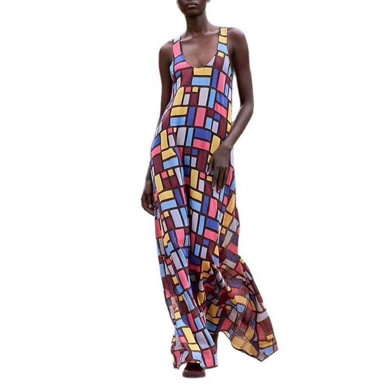 1116 summer new European and American, long dress women's clothing, elegant and fashionable irregular geometric suspender dress