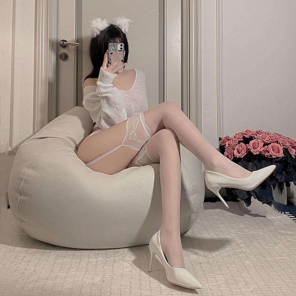 Колготки в сеточку с цветком пиона и слоем конского масла, предотвращающим зацепление