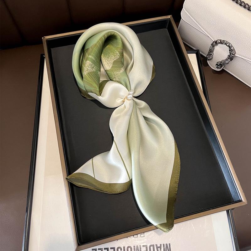 Hangzhou 100% Mulberry Silk Floral Lotus Women's Scarf, 53cm Square Shawl